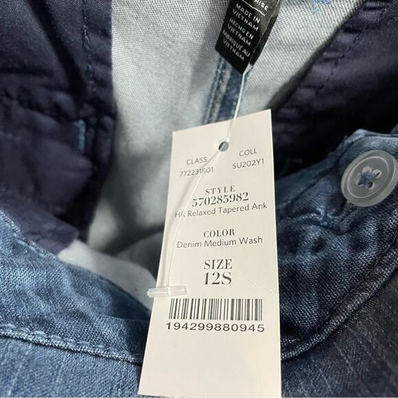 WHBM Tencel Denim Paperbag-Waist High Rise Ankle - Picture 11 of 12